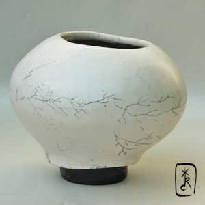 R-0032-Vase tatoué