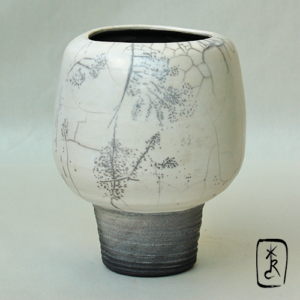 R-0033-Vase tatoué